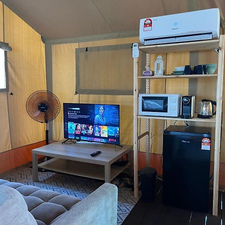 Rembulan Escape - Beachfront Safari Tent 佩纳利克村 外观 照片