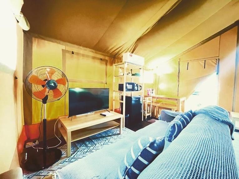 Rembulan Escape - Beachfront Safari Tent 佩纳利克村 外观 照片