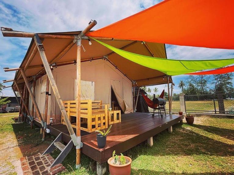 Rembulan Escape - Beachfront Safari Tent 佩纳利克村 外观 照片