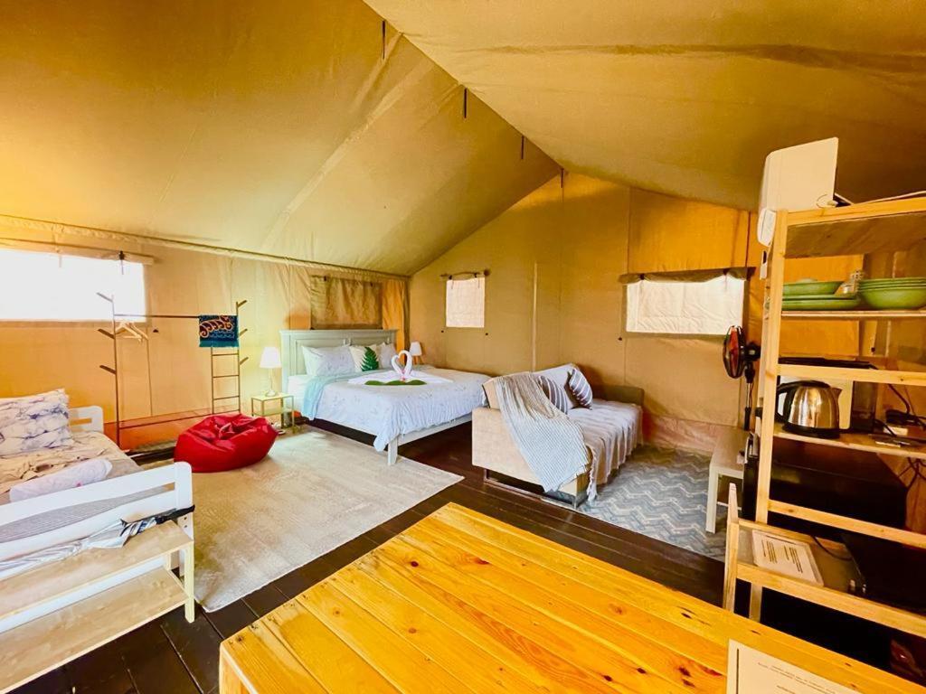 Rembulan Escape - Beachfront Safari Tent 佩纳利克村 外观 照片
