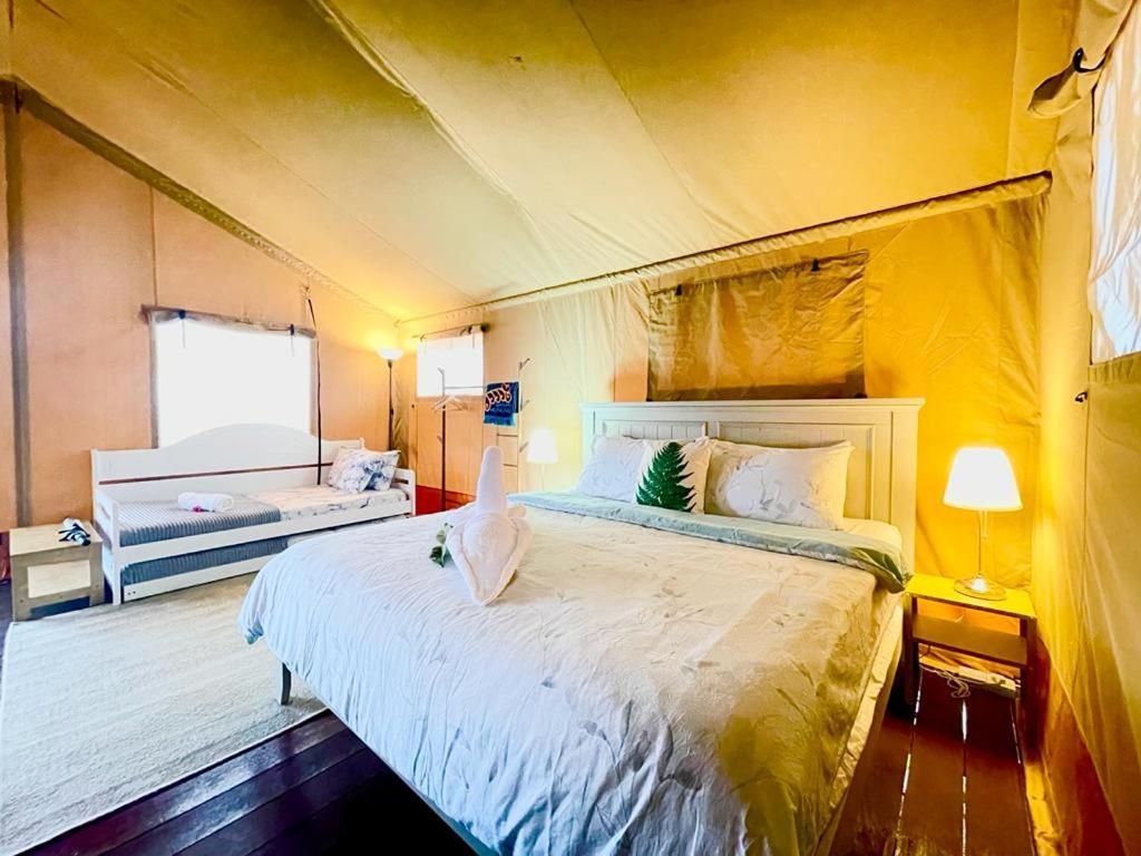 Rembulan Escape - Beachfront Safari Tent 佩纳利克村 外观 照片